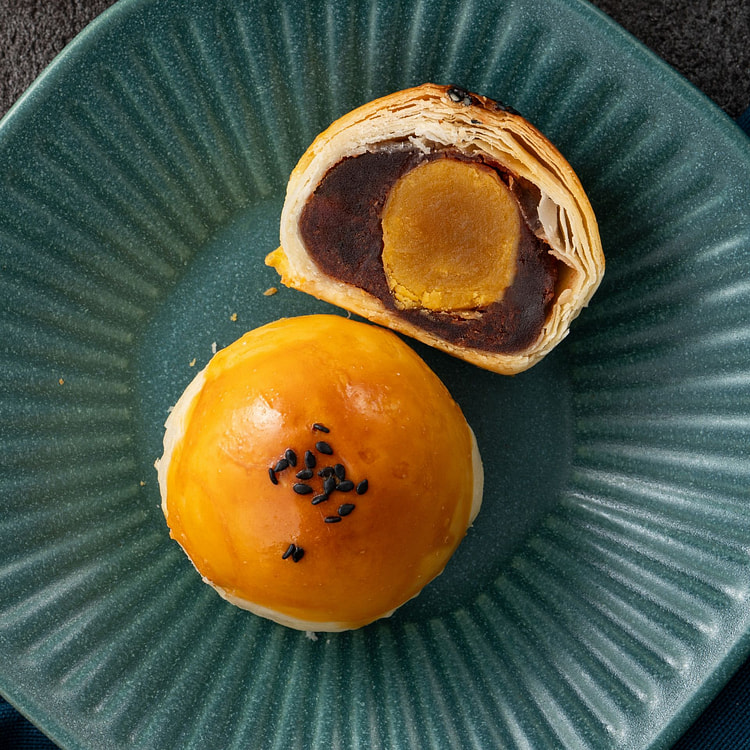 Taiwanese Red Bean Egg Yolk Mooncake 2 count