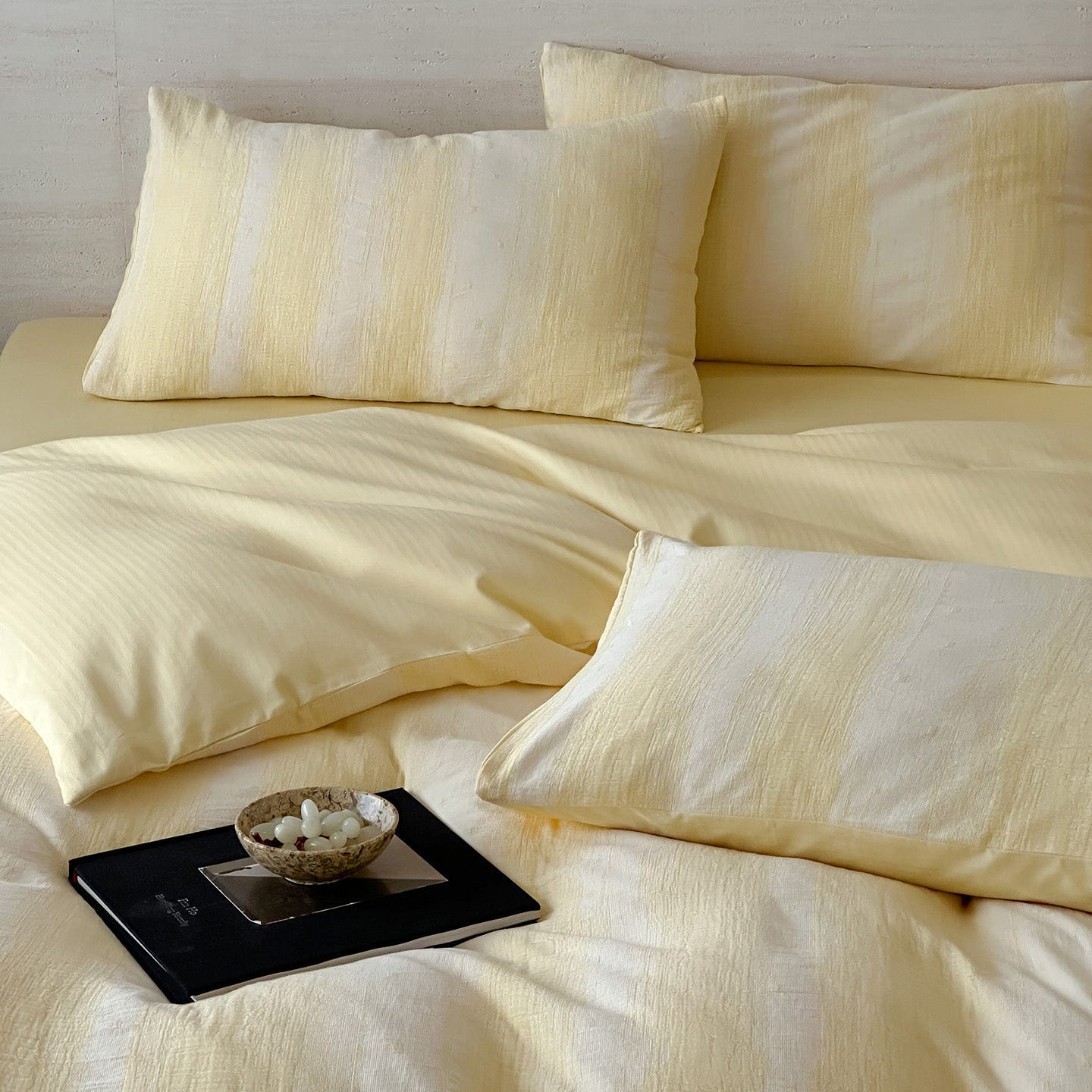 Serene Weave Bedding Set Buttercream Glow-Queen 2000 g