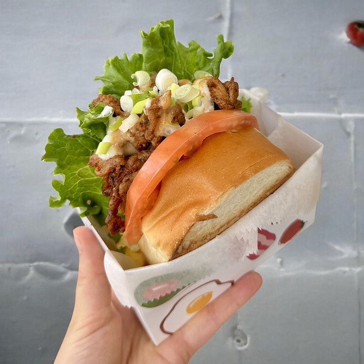 Korean Spicy Pork & Creamy Egg Giant Milk Toast 450 g