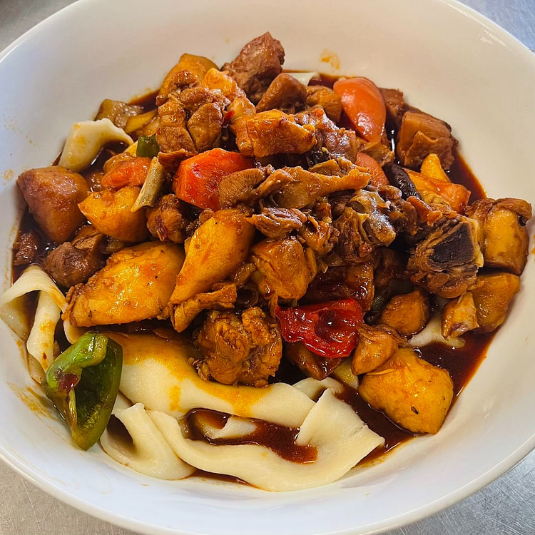 Big Platter Chicken with Noodles