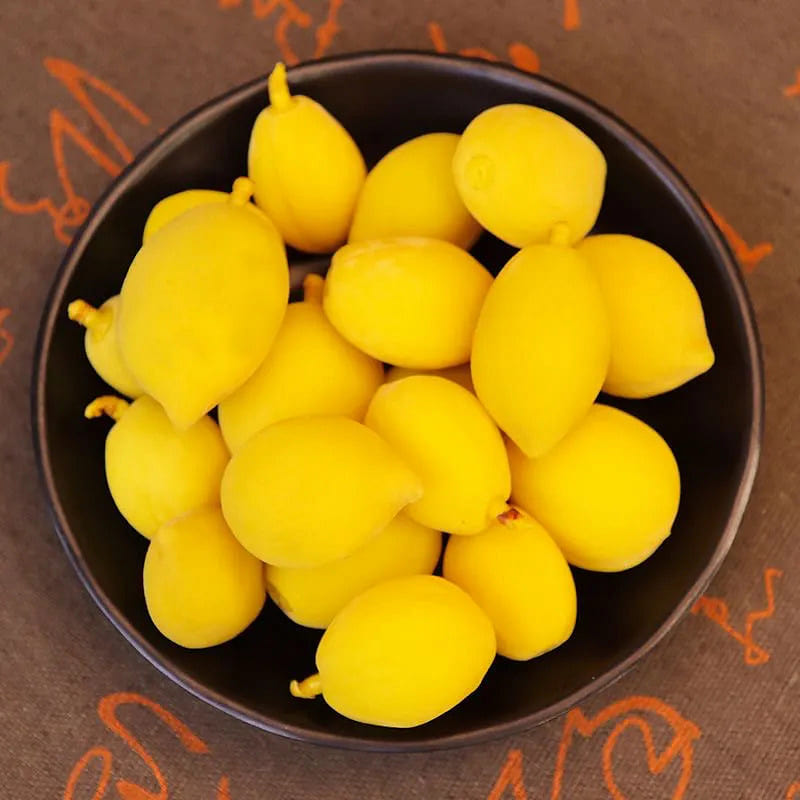 Sweet and sour crunchy little yellow peaches 500 g