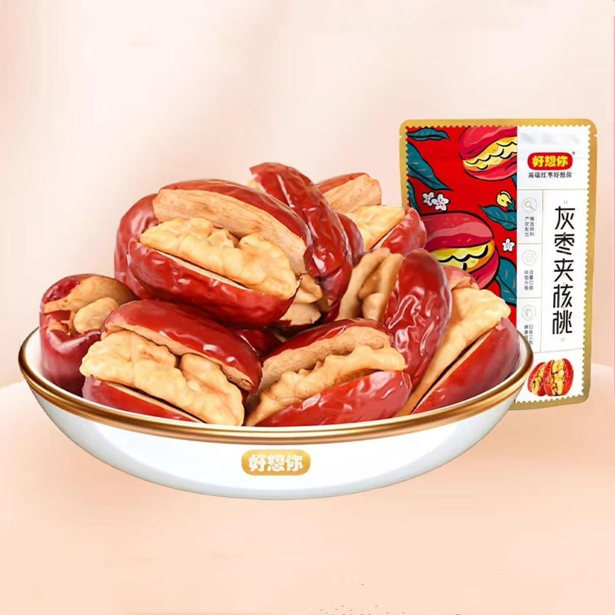 I miss you so much. Red dates with walnuts, 108g * 1 bag, filled with candied jujube 108 g