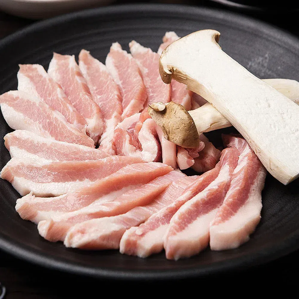 Premium Hand-Cut Pork Jowl (Hangjeongsal) (1lb) 1 lb