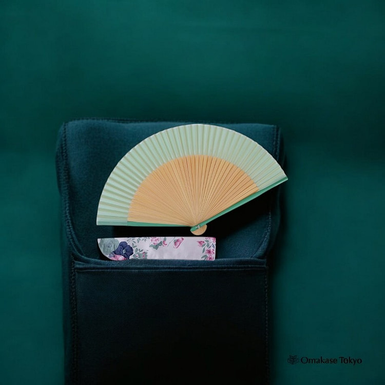 TOuWA Folding Fan-Green 110 g