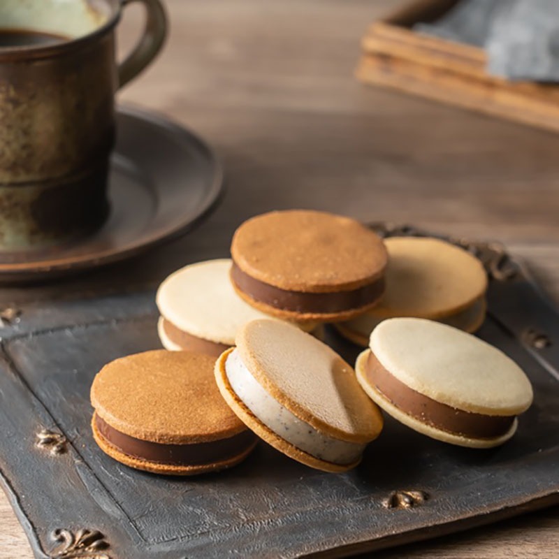 Mitsumoto X La Marison Shirokane Cafe Chocolat Wich 6 PCs