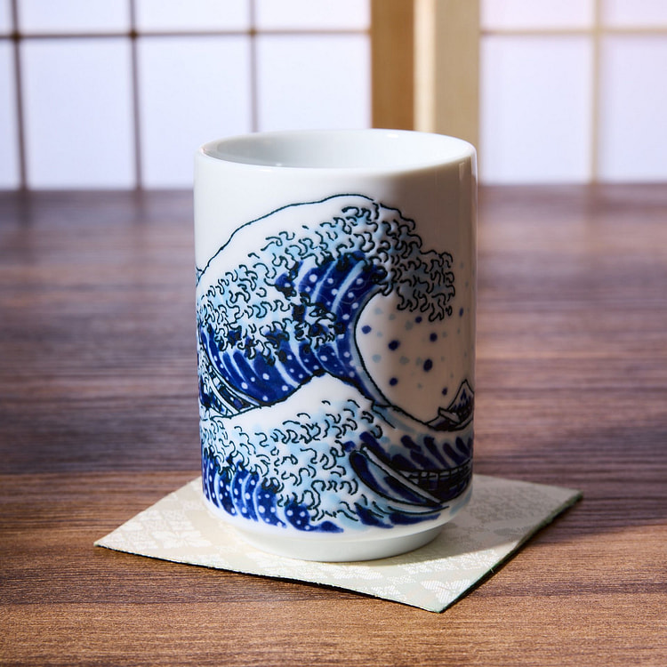 巨浪云见茶杯
