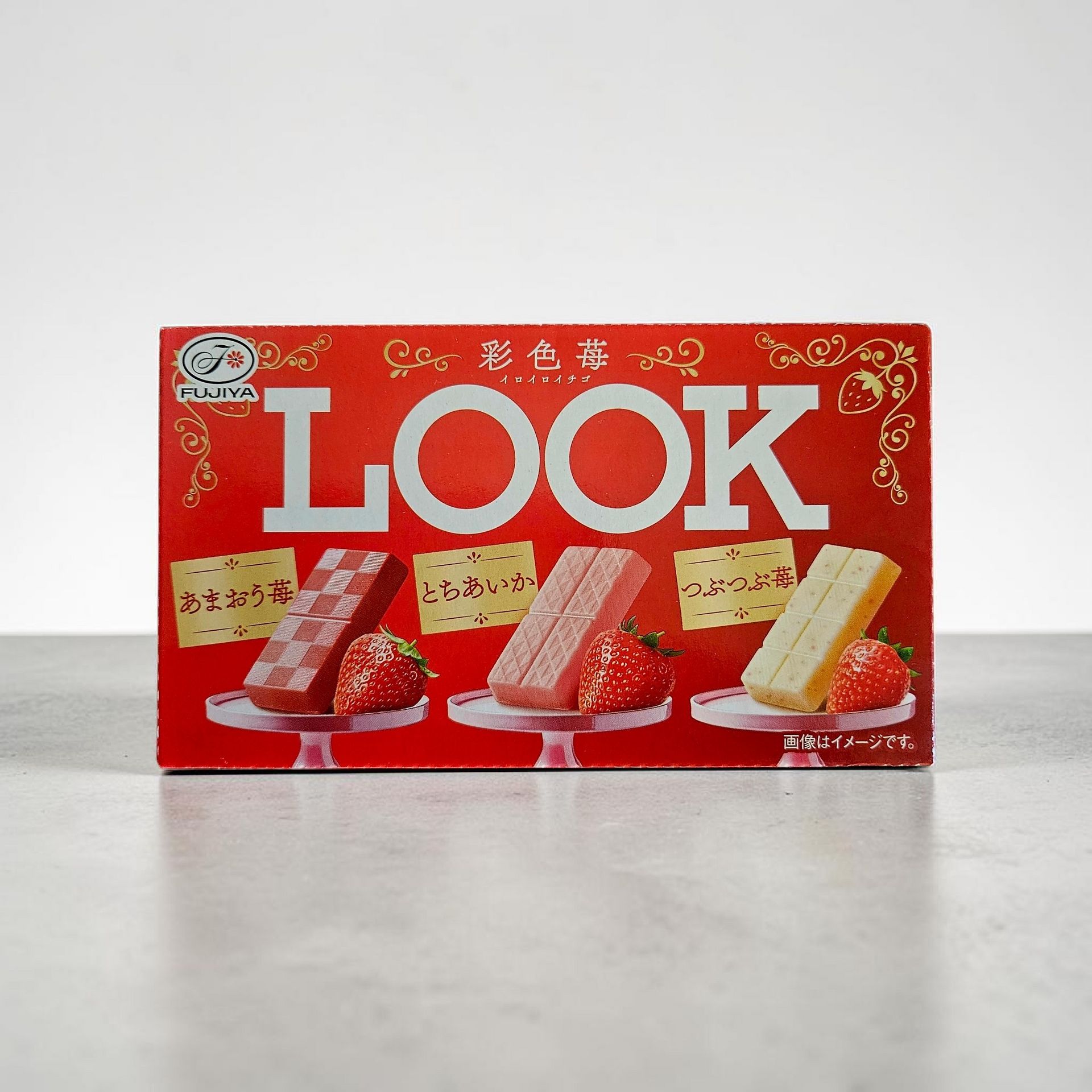 Get FUJIYA LOOK 3 Kinds of Strawberry Chocolate 43 g*3 pack