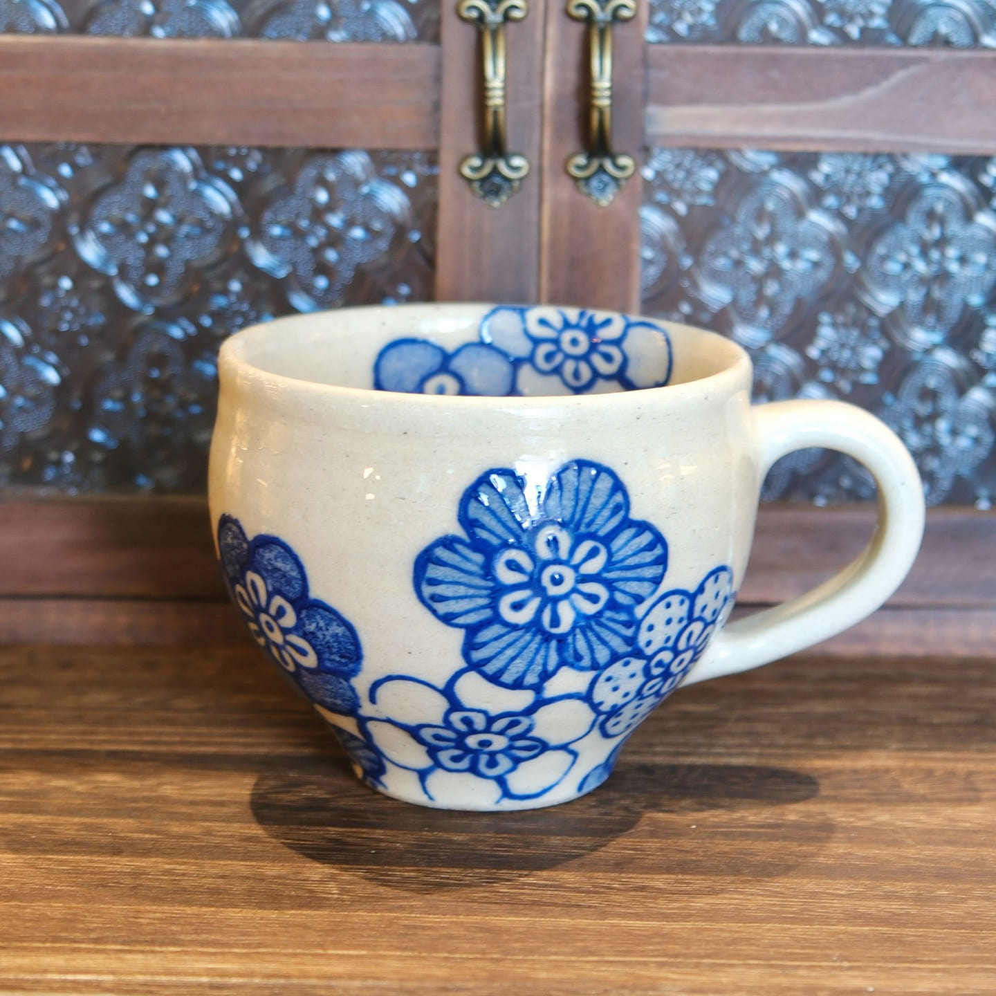 Artist Nazumi Taniguchi Blue and White Mug 1 count