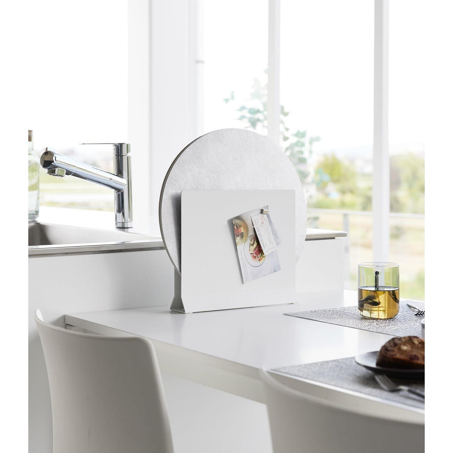 Placemat Stand – Steel White 1 each