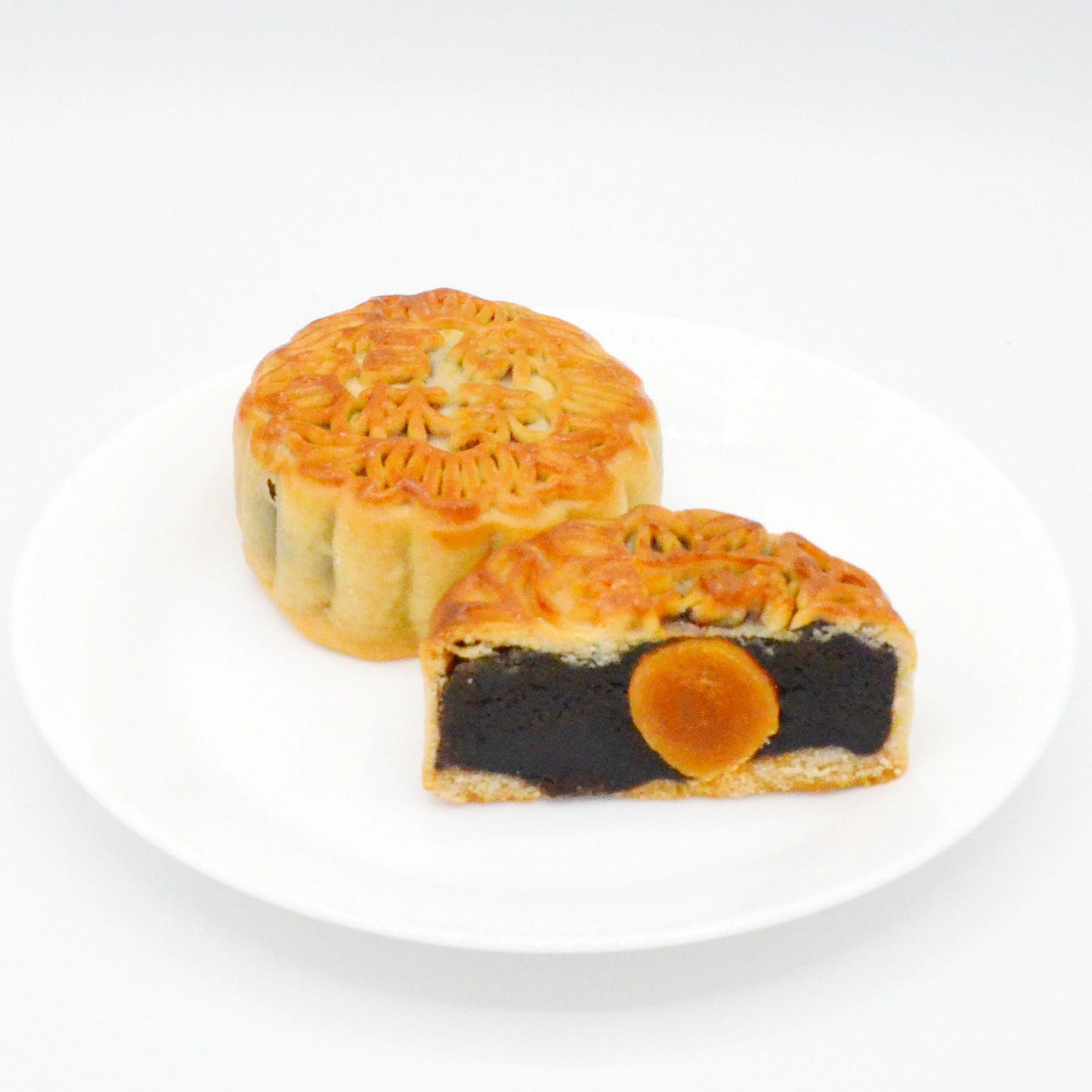 黑芝麻蛋黄月饼 1 个