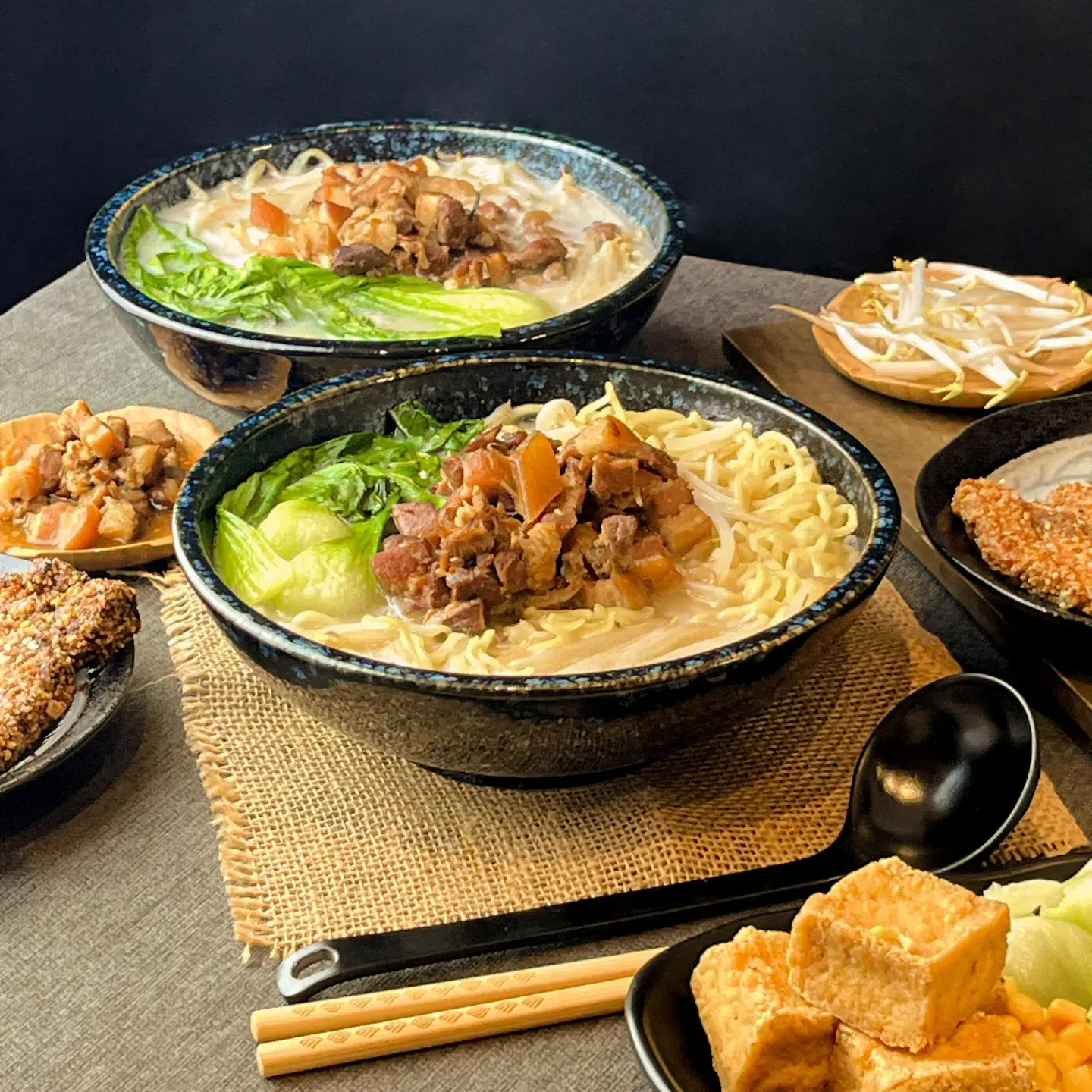 台湾肉燥麵 1 份
