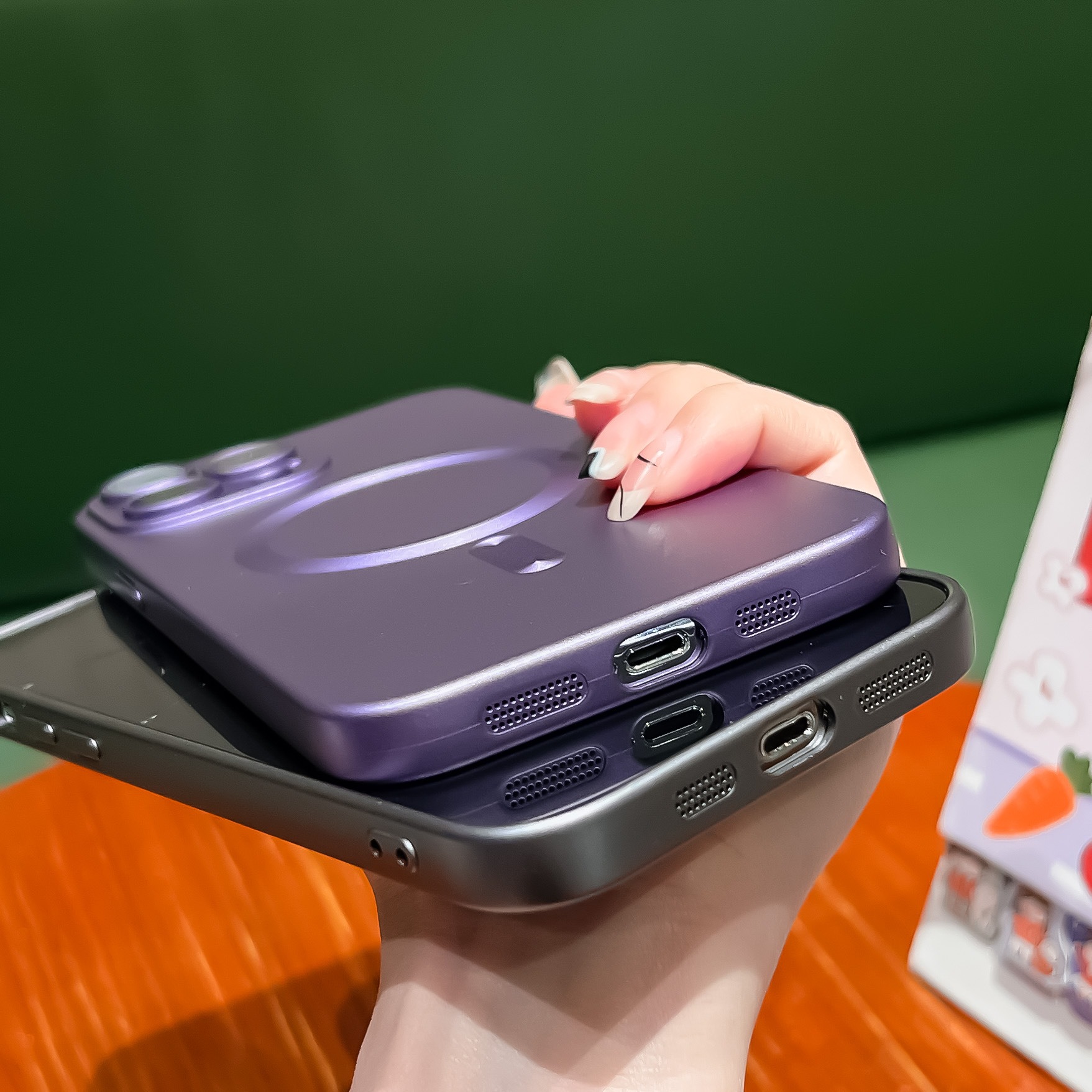 iPhone 16 Pro Electroplated Magnetic Case, Grey - Weee!