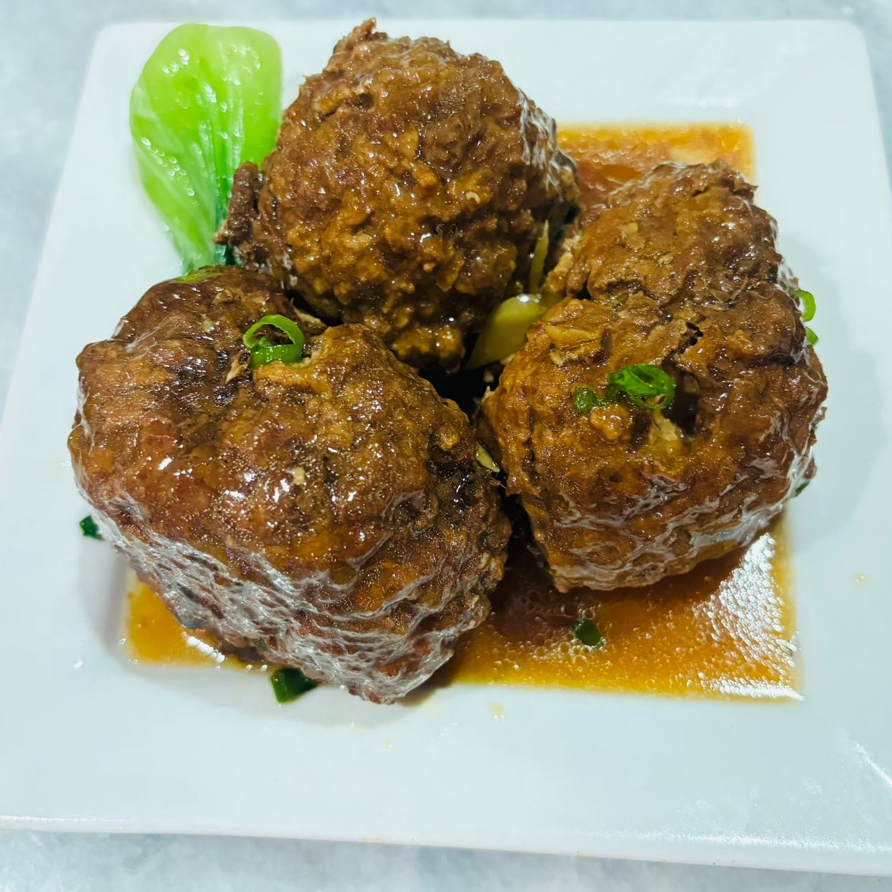 Lions Heads 1 lb