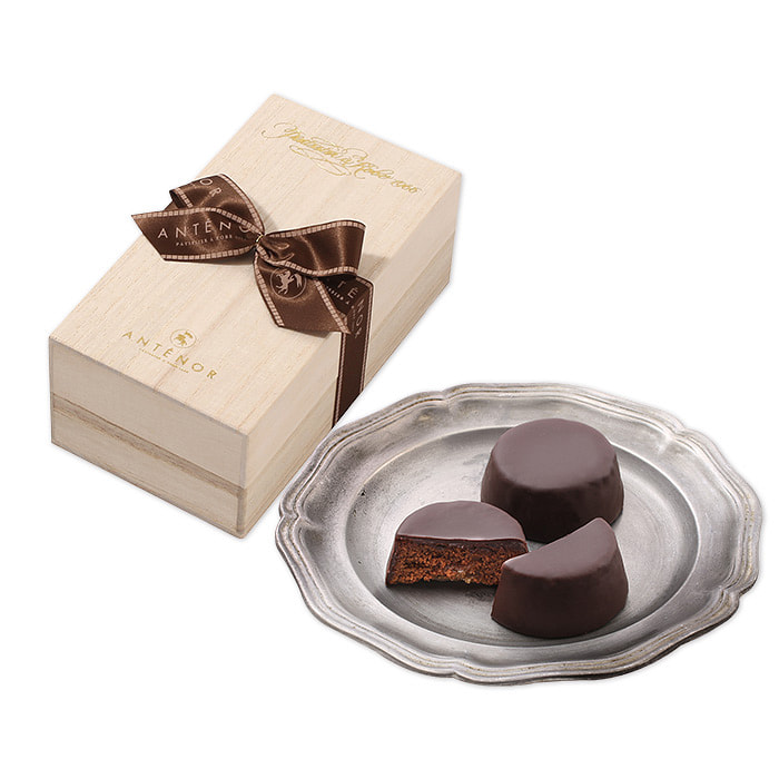 Antenor情人节巧克力杏子果酱蛋糕3枚 1 份