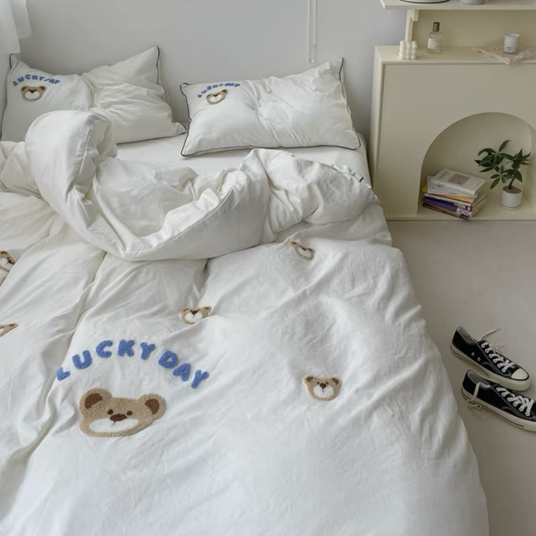 LULLABUY Cute Bear Embroidery Bedding Set White Twin Size 2000 g