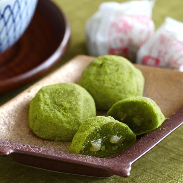 Ito Kyuemon Matcha Soybean Walnut Mochi 6 pieces