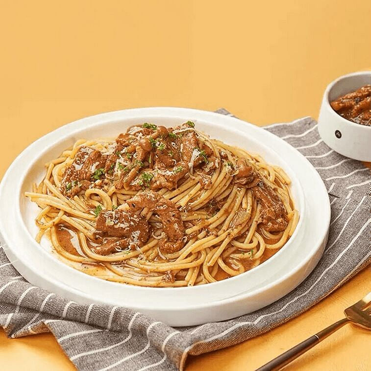 Kongke Black Pepper Beef Tenderloin Pasta – 290g 270 g