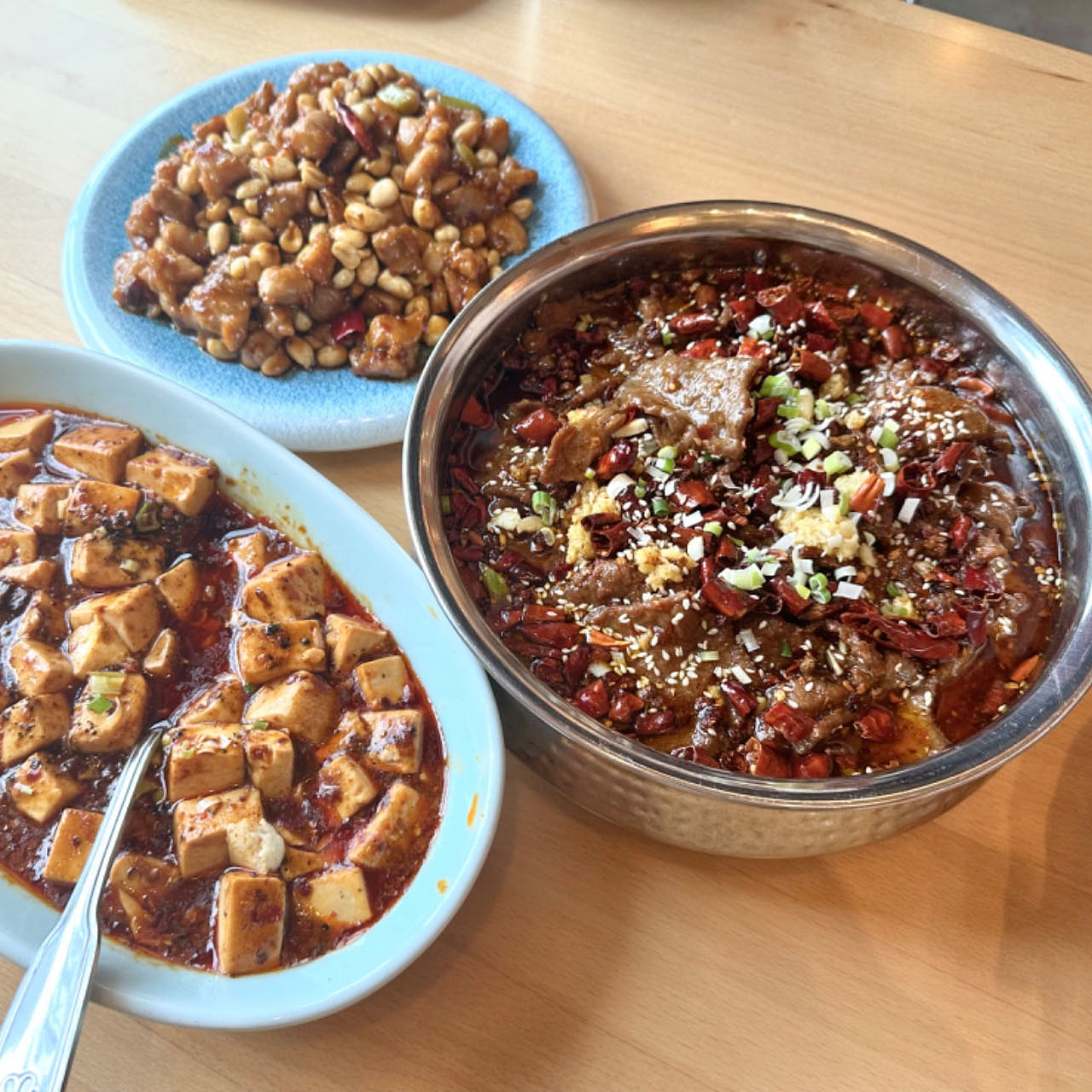 超值二人份套餐 宫保鸡丁 麻婆豆腐 水煮牛肉 微辣 1 份