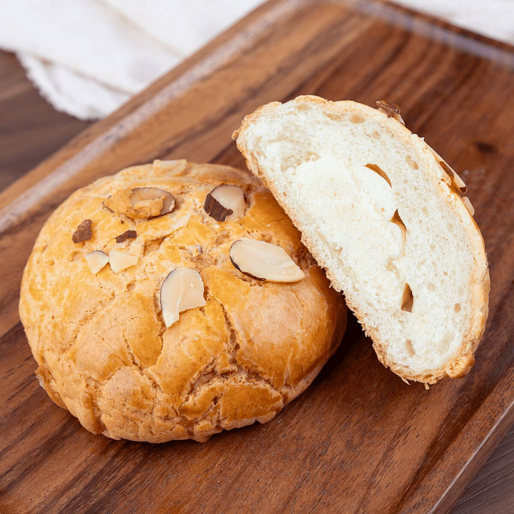 Almond Buns 2pcs
