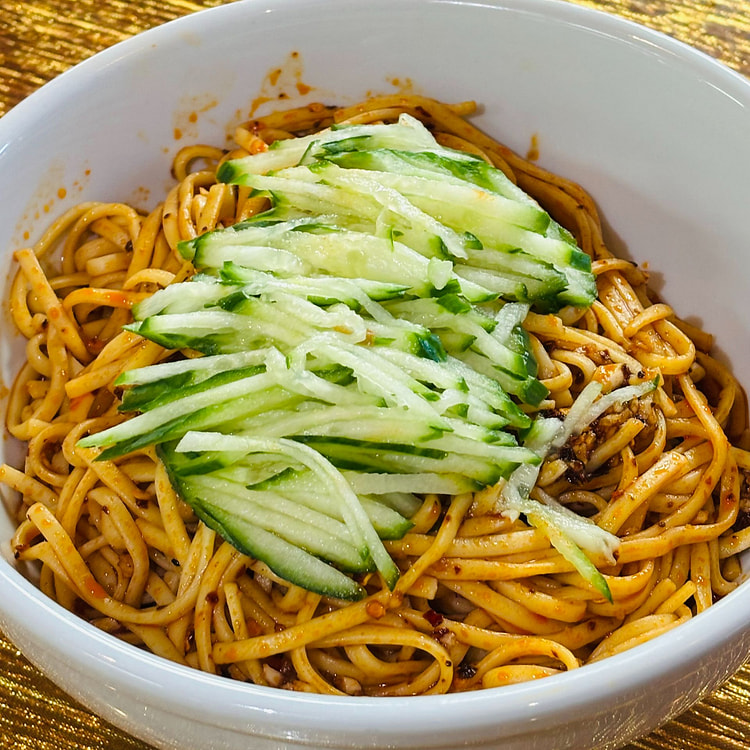 Szechuan Cold Noodle Salad 300g+sauce 1 each