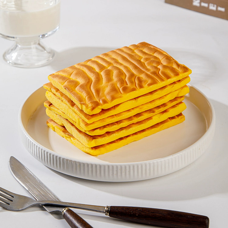 Pure tiger skin cake slices