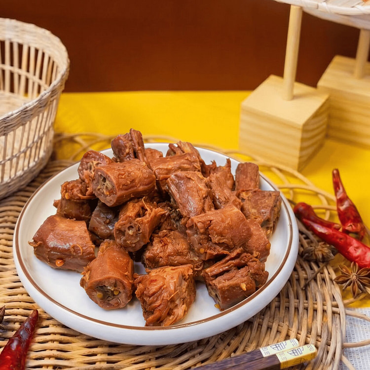 Sweet & Spicy Duck Necks around 320g 1 each