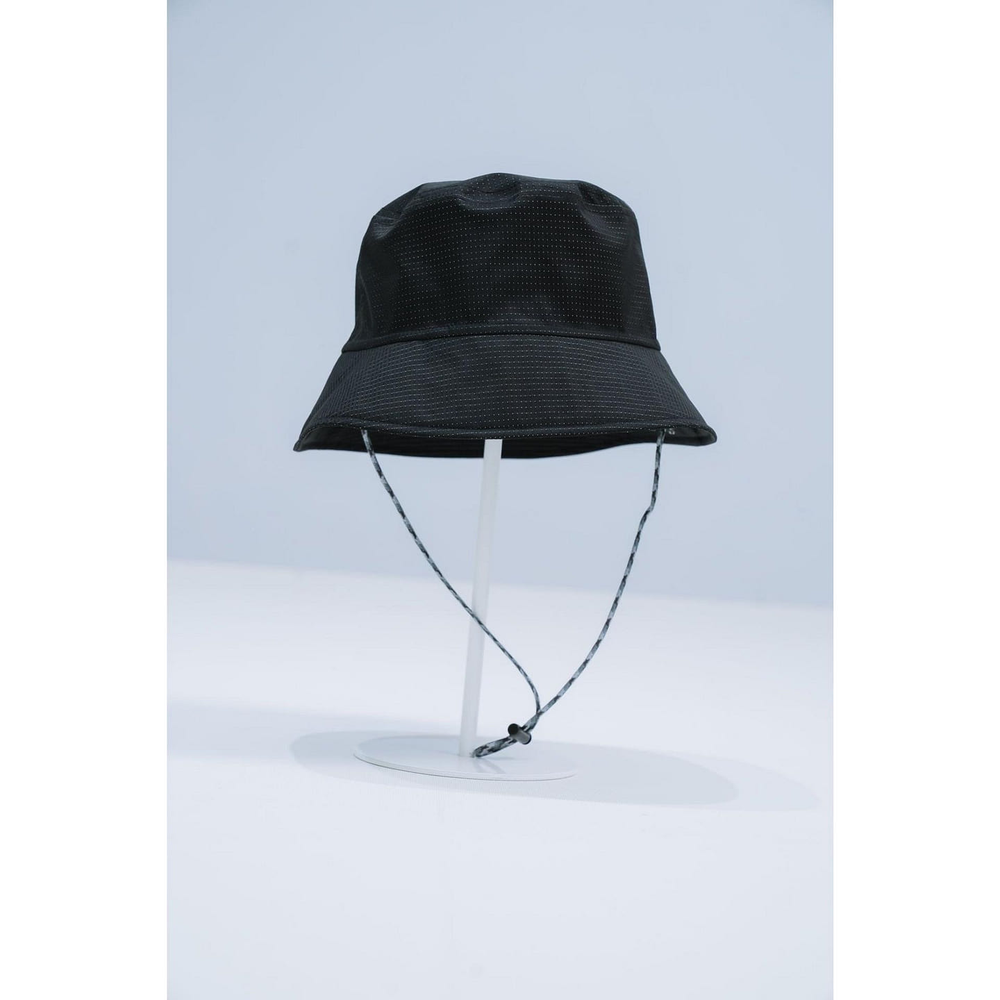 Light Bucket Hat Little Kid / Simple Black 1 each