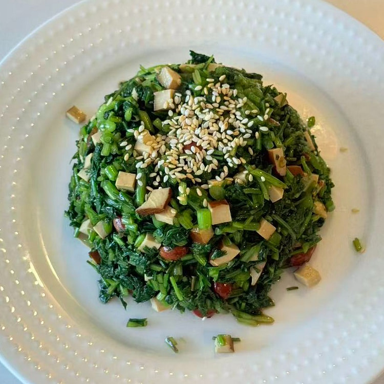 Cilantro with Marinated Tofu 250 g