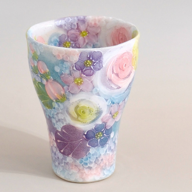繁花 彩ばら花紋 手握杯（礼盒装）