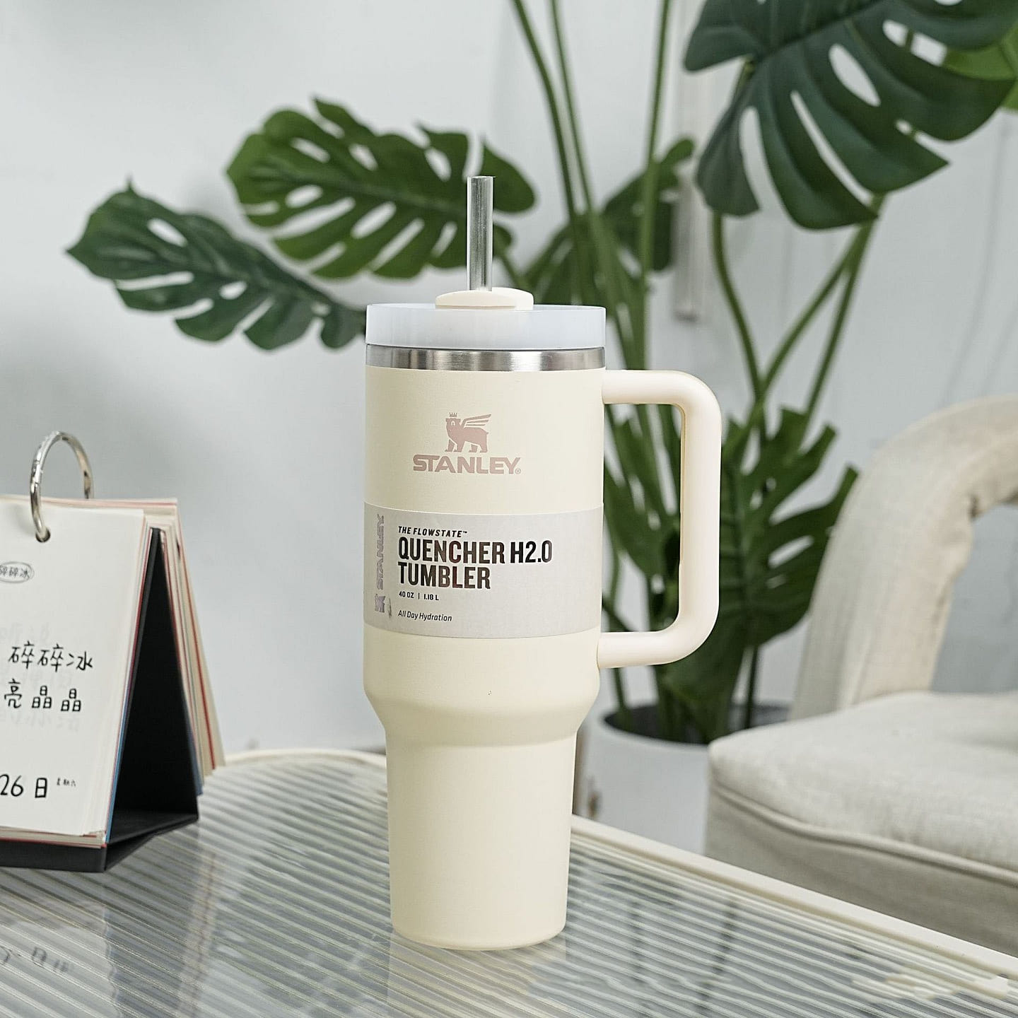 STANLEY 40oz. Quencher H2.0 Stainless Steel Vacuum Insulated Tumbler(white) 40 oz