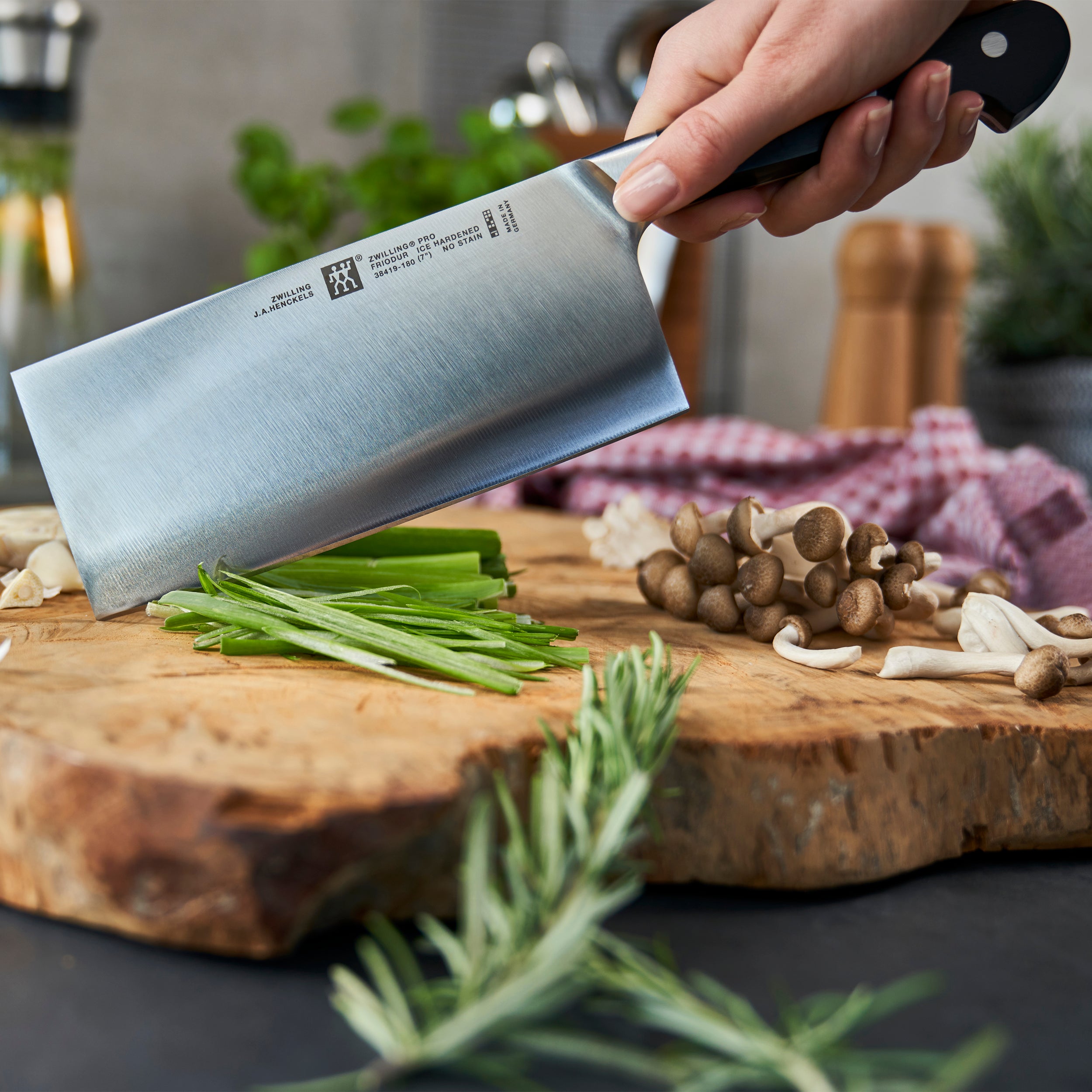 neihaiつる ZWILLING Pro 7-inch Chinese Chef's Knife Vegetable Cleaver - Weee!