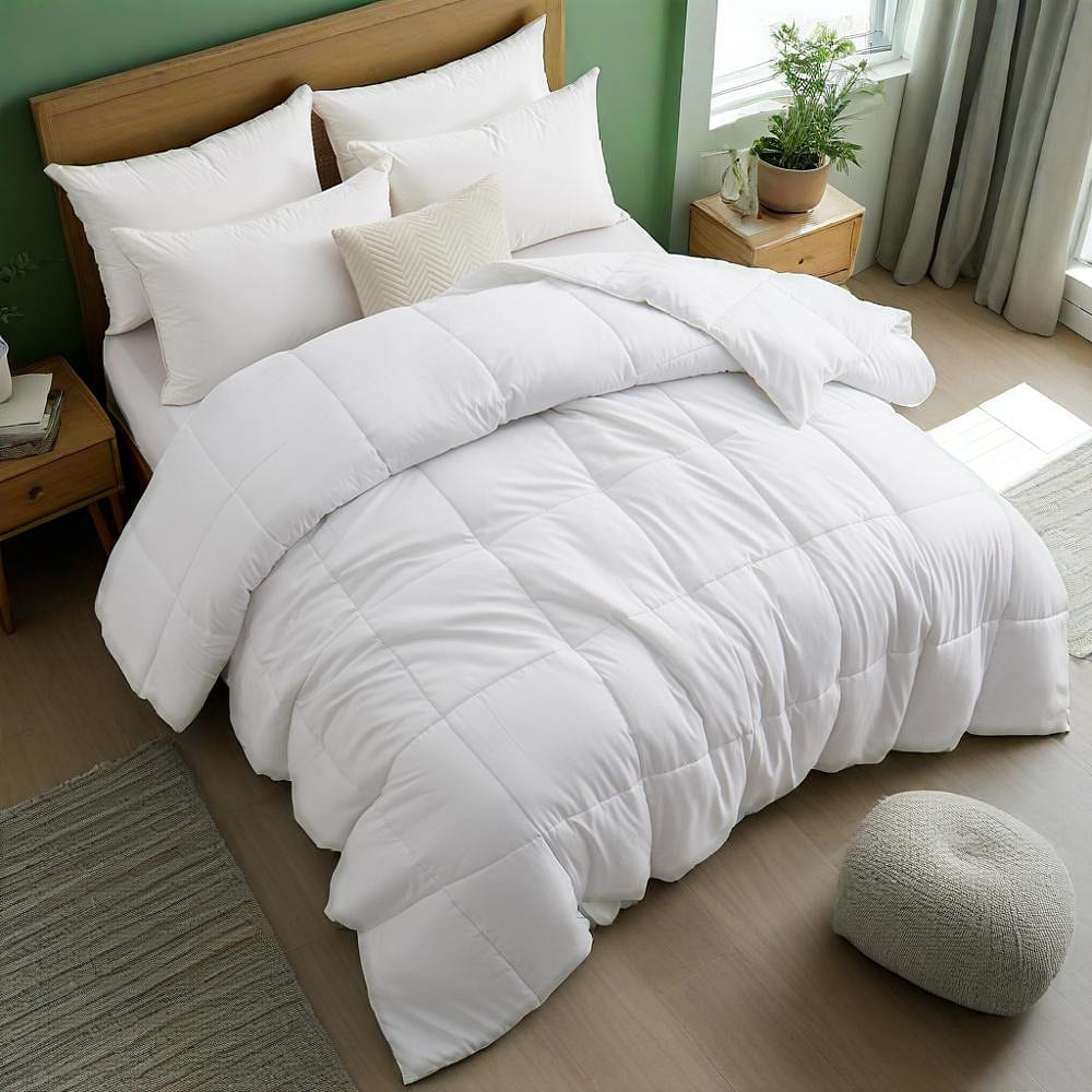 UNIKOME Ultra Soft Down Alternative Comforter 100% Polyster White King 1 count
