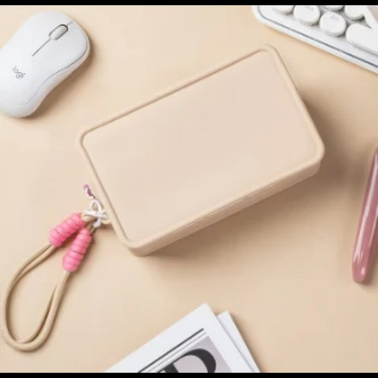 Silicone Portable Waterproof Makeup Bag Khaki 1 count