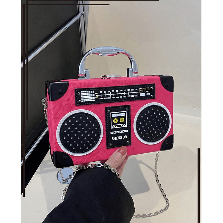 1件新品粉色收音机造型手提包，派对 1 箱