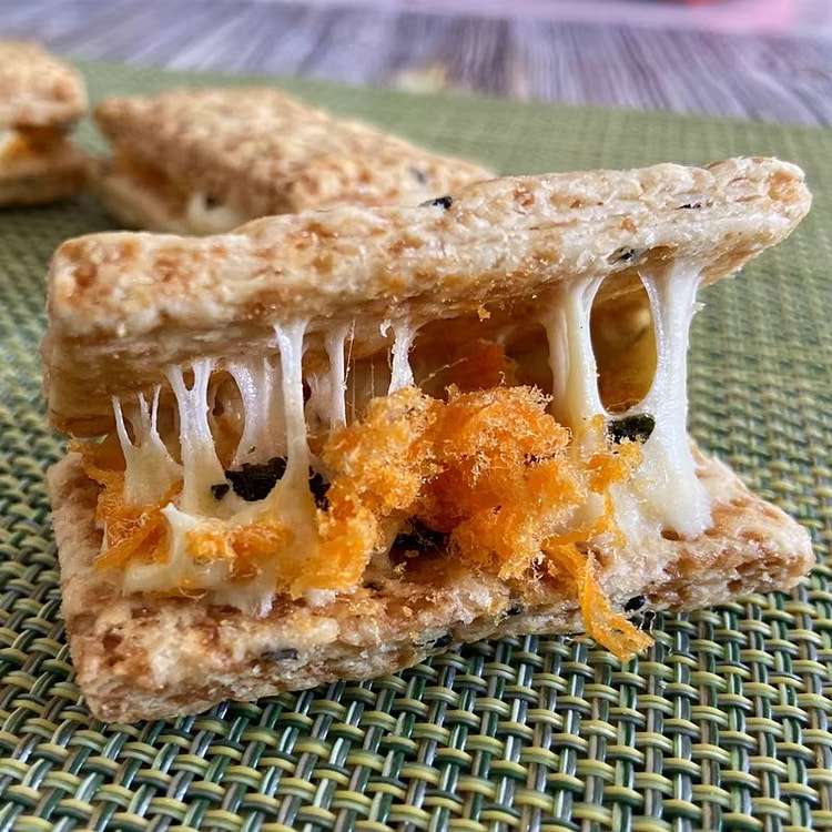 Handmade seaweed meat floss sandwich egg yolk 280 g