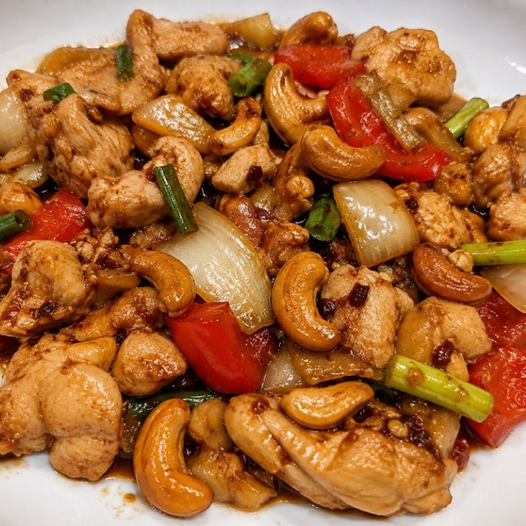 腰果鸡丁 400 克