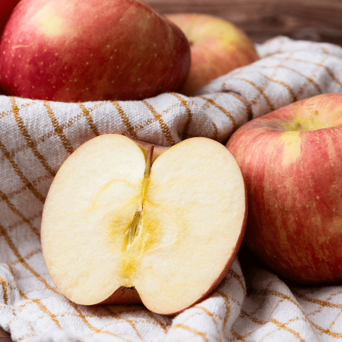Get Honey Snow Apples 6 lb Delivered | MásGusto Latino Market