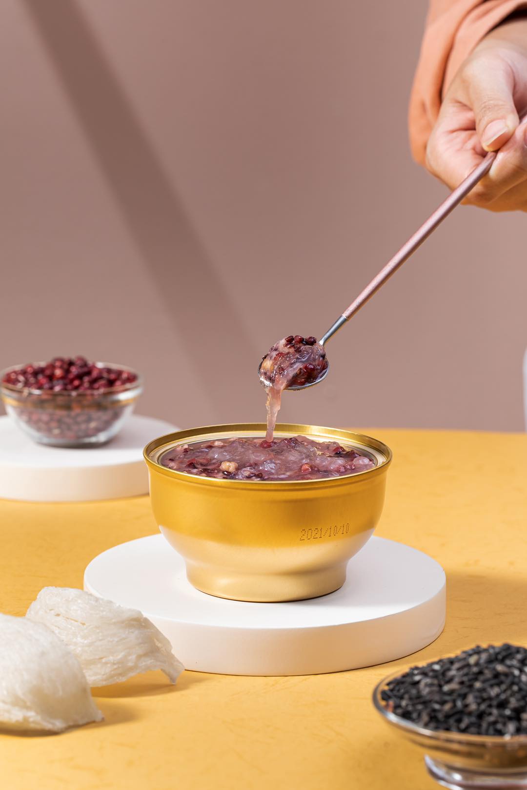 Get 12 Summers Bird's Nest Porridge Milk and Black Rice Flavor 8.8