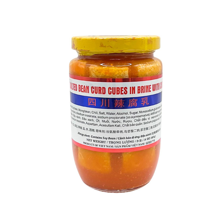 Salted Bean Curd Cubes in Brine with Chili 14 oz
