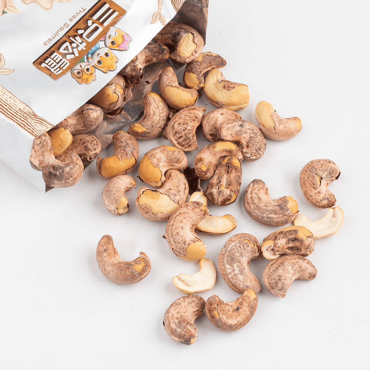 Get Three Squirrels Cashew Nuts with Purple Husk 100 g Delivered