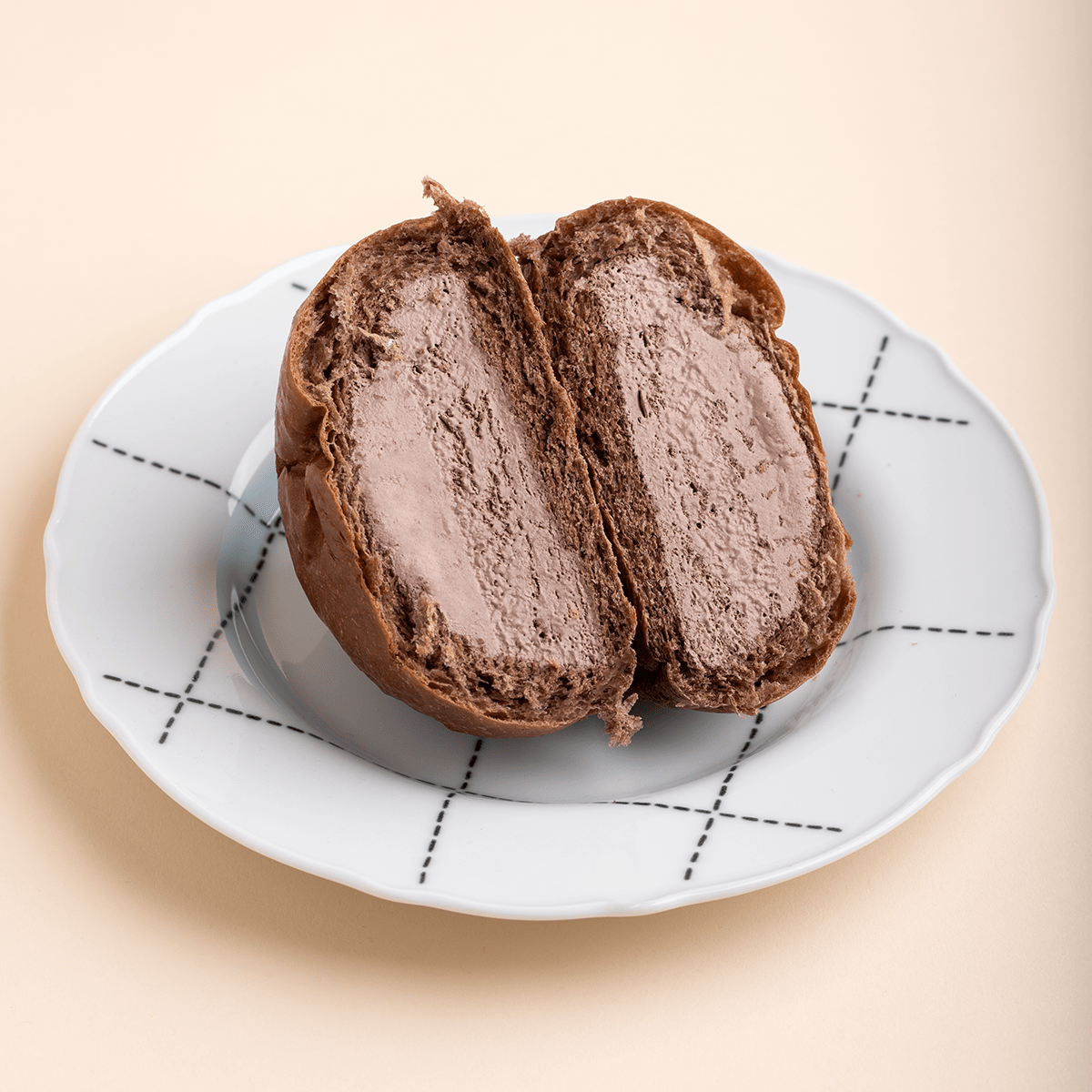 Swelly Chocolate Cream Bread 128 グラム - Weee!