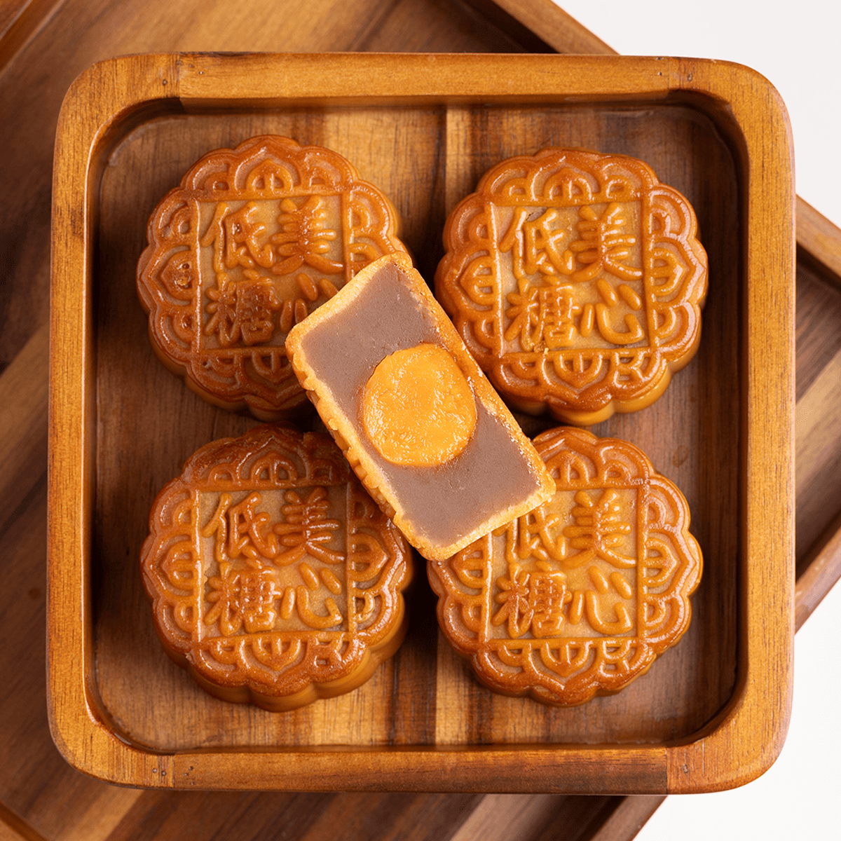 香港美心減糖蛋黃白蓮蓉月餅6枚入540 克- Weee!