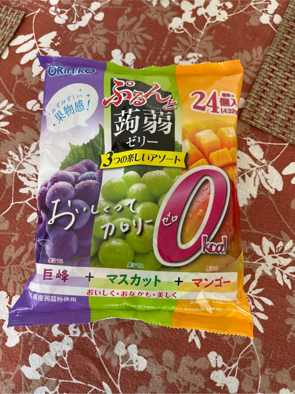 オリヒロ ぷるんと蒟蒻ゼリー アソート カロリーゼロ 巨峰+マスカット+