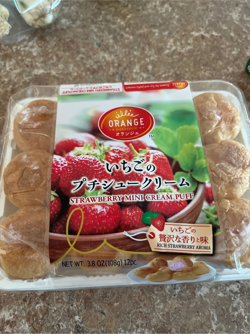 シュークリーム オランジェ いちごのプチシュークリーム 12個入り 108 グラム - Weee!