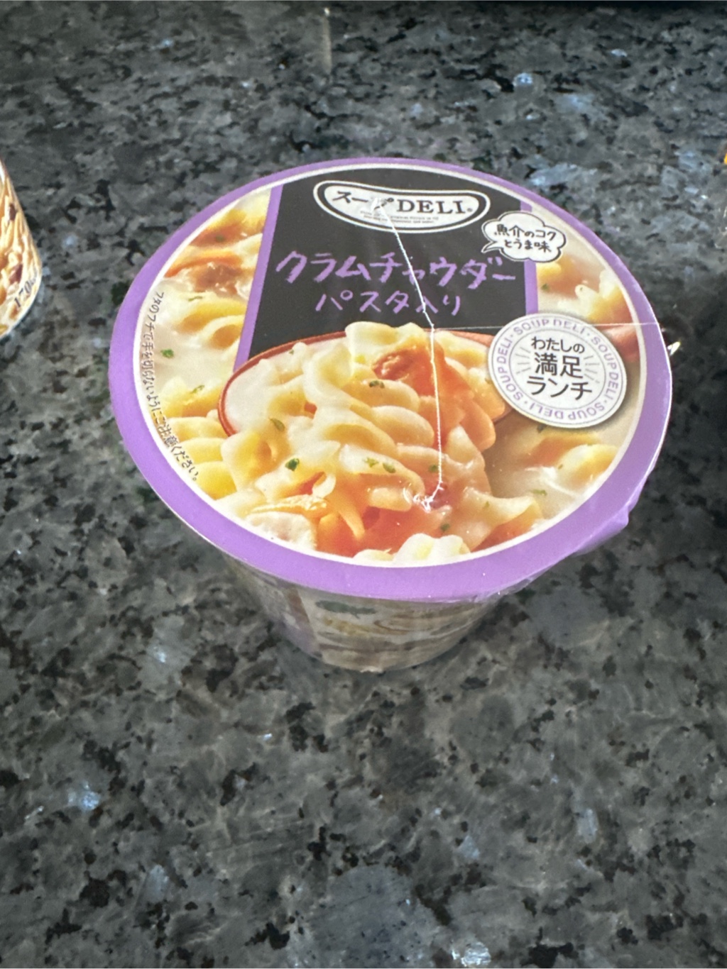 クノール スープDELI クラムチャウダー パスタ入り 37.5 グラム - Weee!