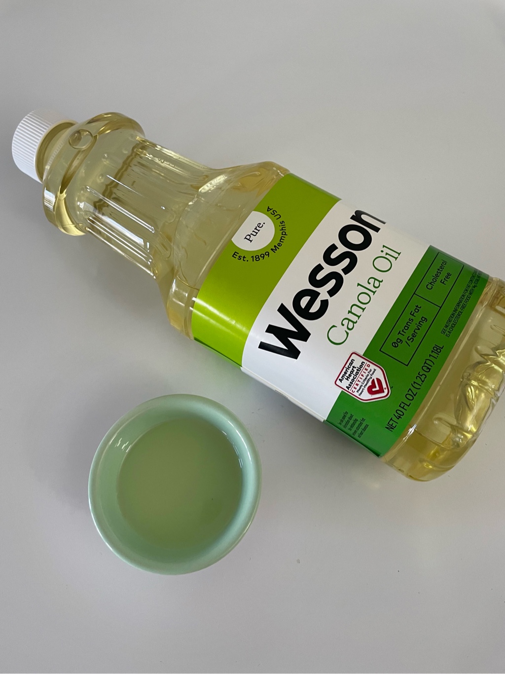 Refined oil hi-res stock photography and images - Alamy, image size:1024x1366