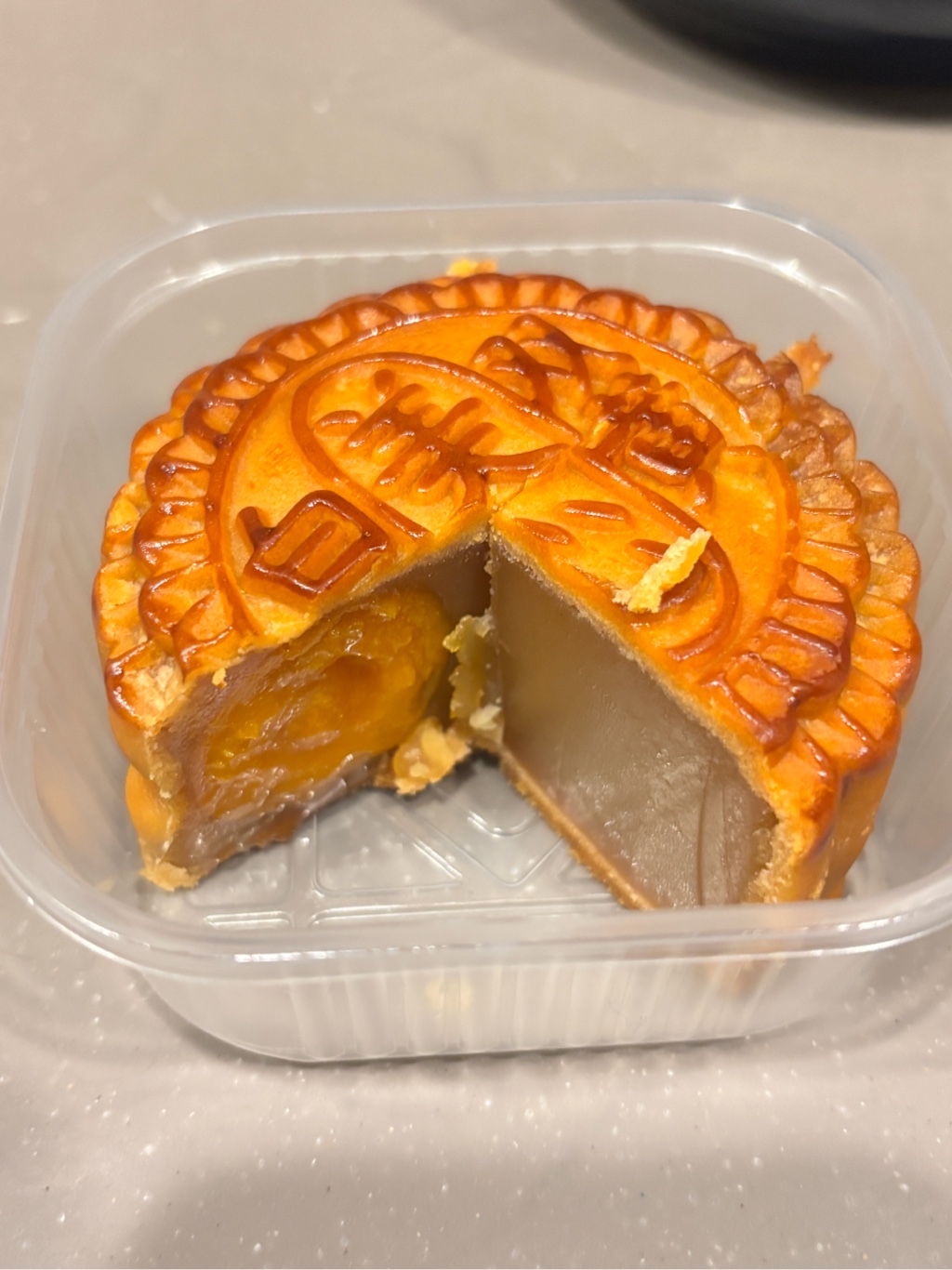 香港美心双黄白莲蓉月饼4个740 克- Weee!