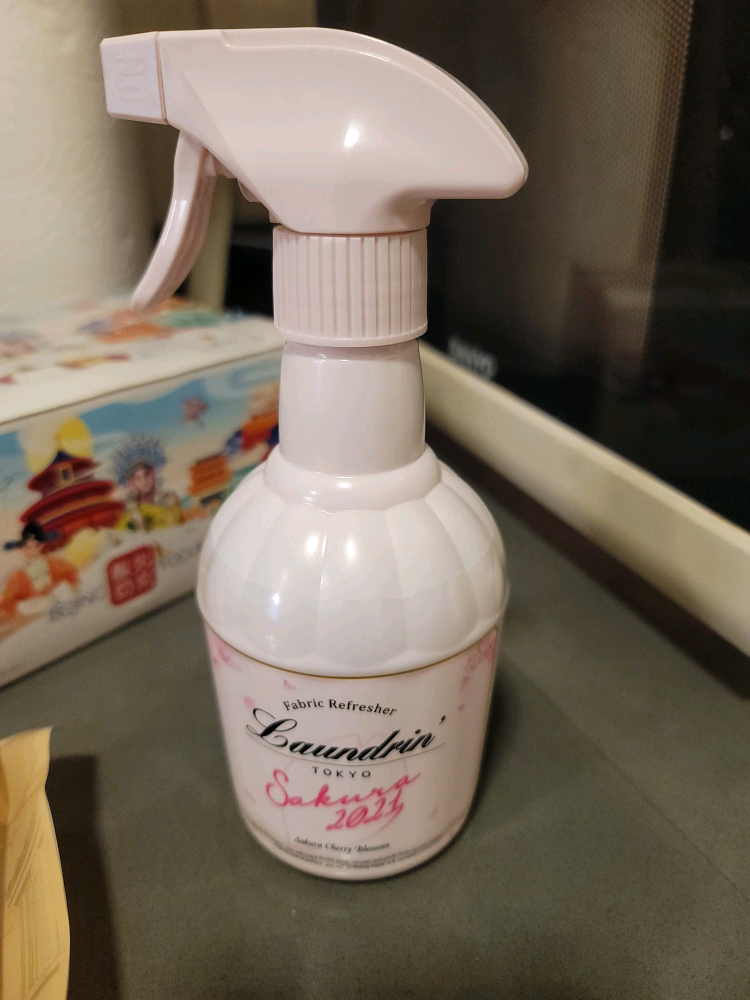 ランドリン　春限定　サクラチェリーブロッサム　ファブリックミスト　セット売り Amazon.co.jp: ランドリン ファブリックミスト サクラチェリー