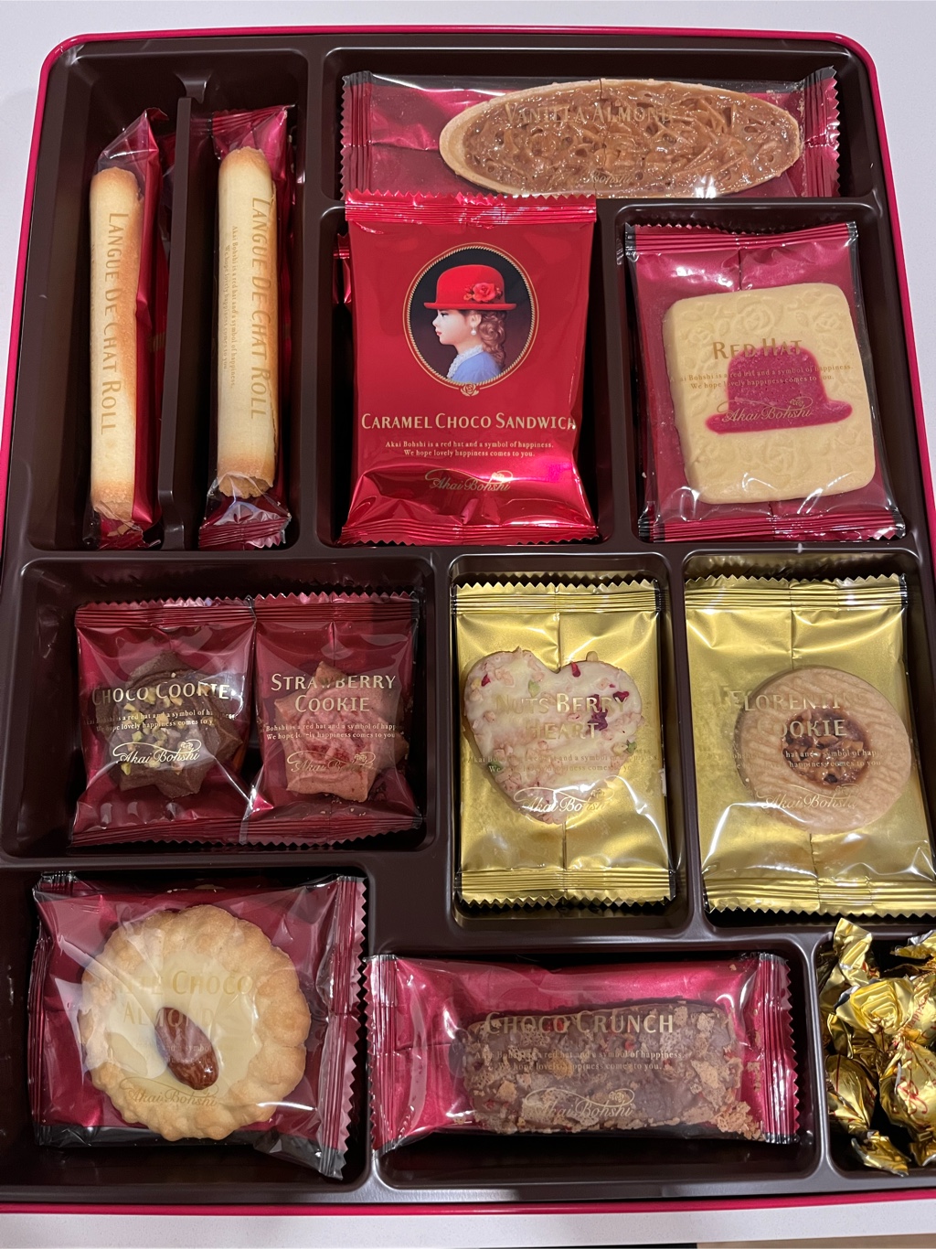 赤い帽子 ピンク クッキー&チョコレート詰め合わせ 11種類 31個入り