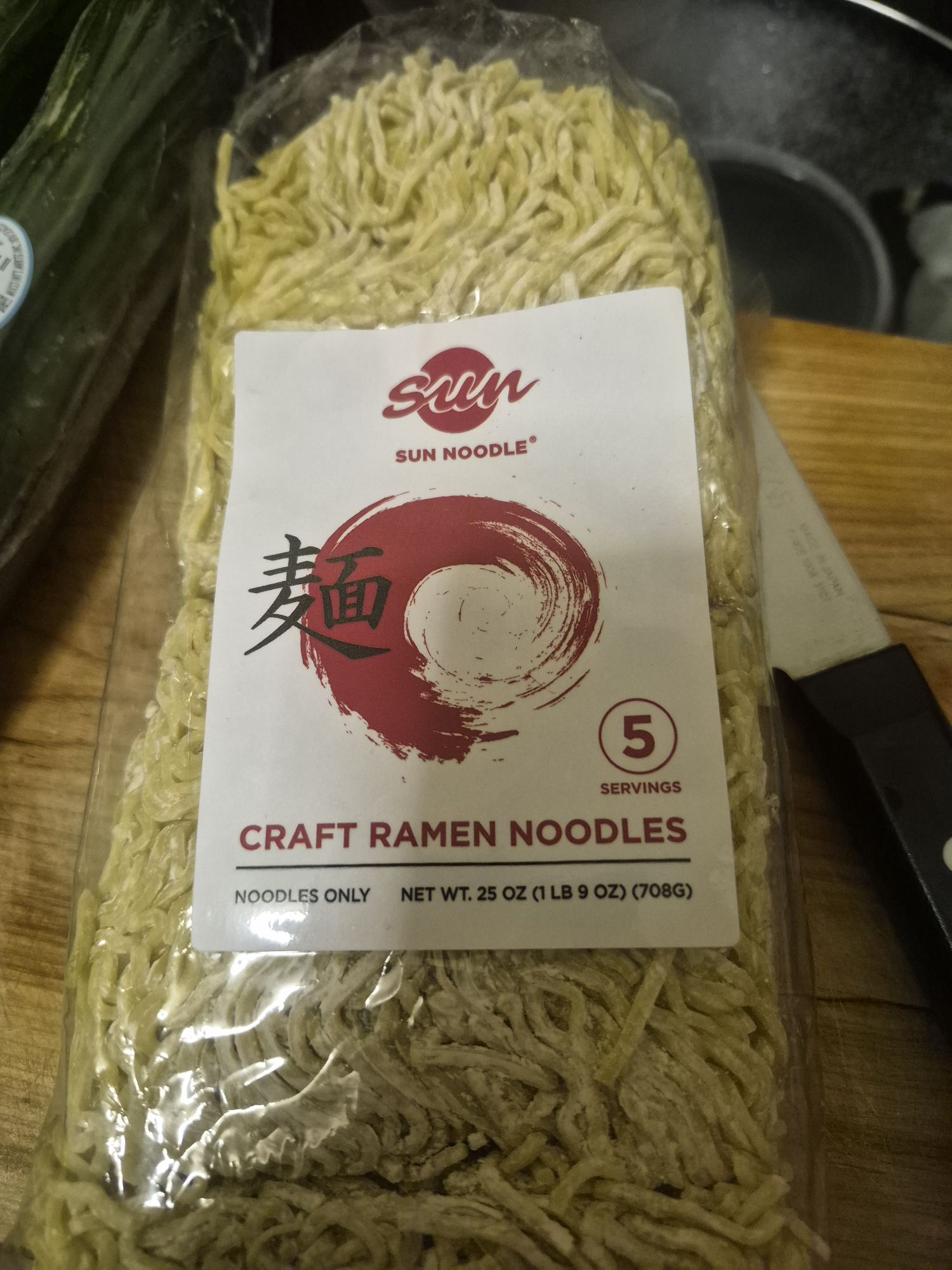 サンヌードル 替え玉 ちぢれ 中太麺（5人前） 25 オンス - Weee!